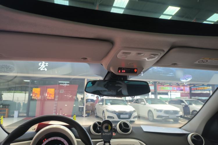 Used smart forfour 2016 1.0L 52 kW Passion Edition Headliner