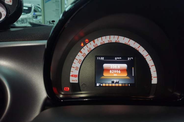 Used smart forfour 2016 0.9T 66 kW Pioneer Edition Instrument Cluster