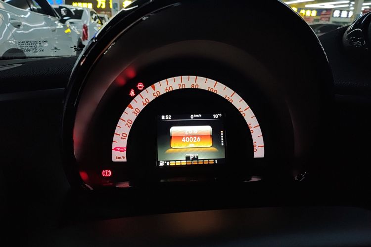 Used smart forfour 2016 1.0L 52 kW Passion Edition Instrument Cluster