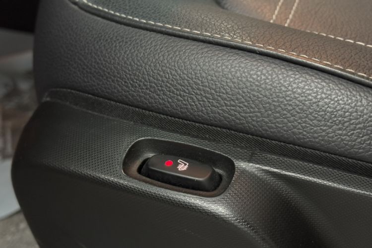 Used smart forfour 2016 0.9T 66 kW Pioneer Edition Interior 1