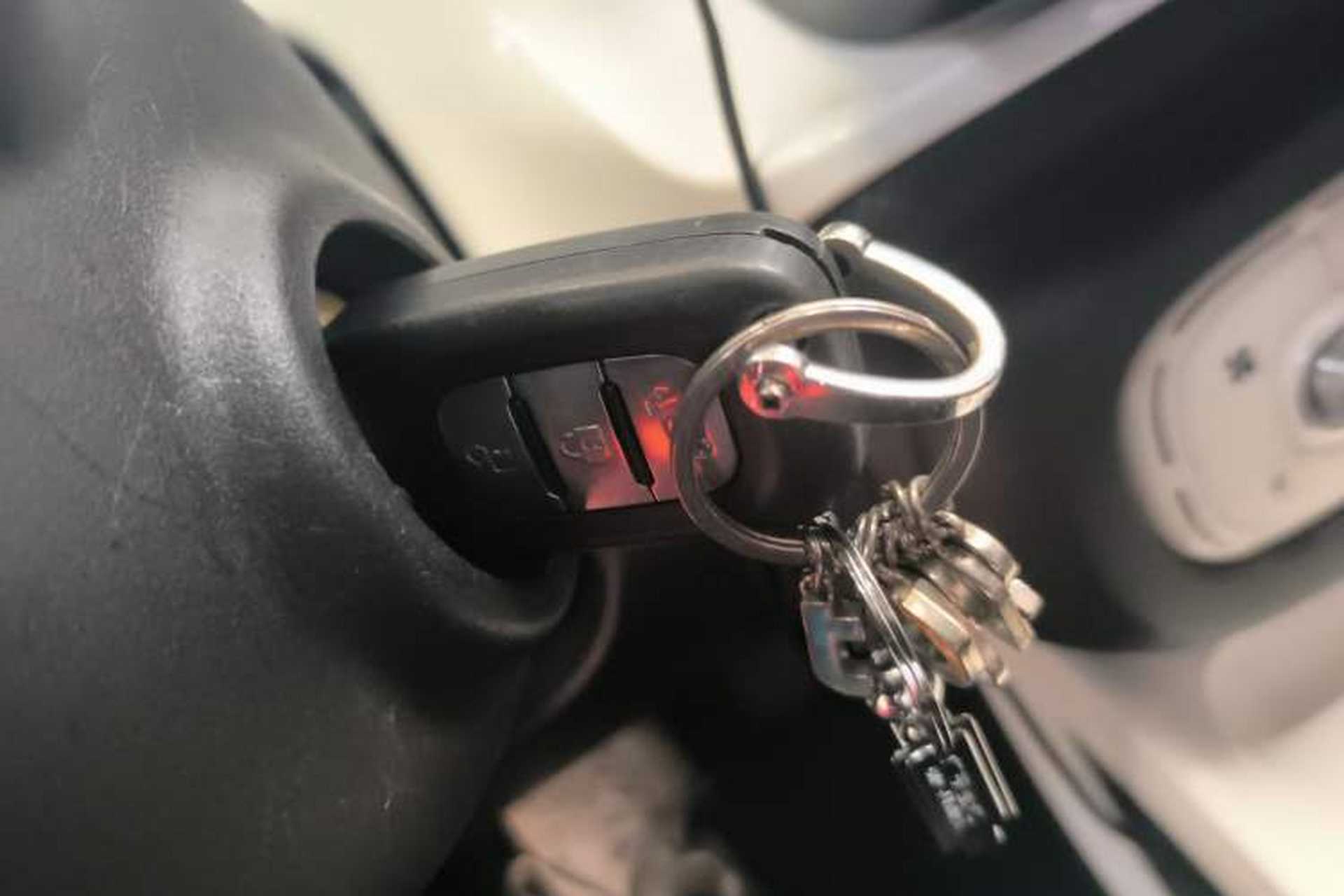 Used smart forfour 2016 1.0L 52 kW Passion Edition Interior 1