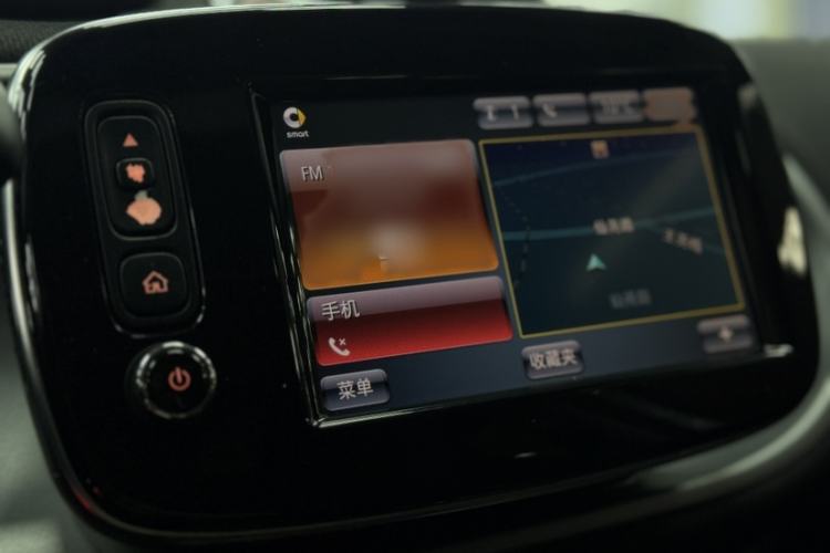 Used smart forfour 2016 0.9T 66 kW Pioneer Edition Interior 6