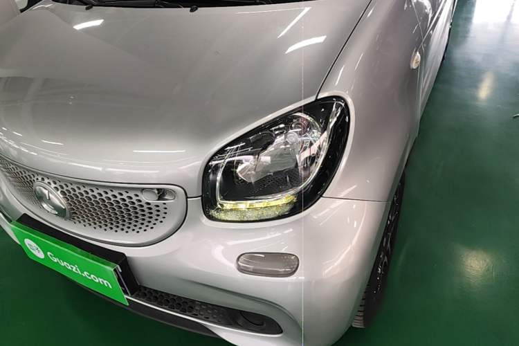 Used smart forfour 2016 0.9T 66 kW Pioneer Edition Left Front Headlight