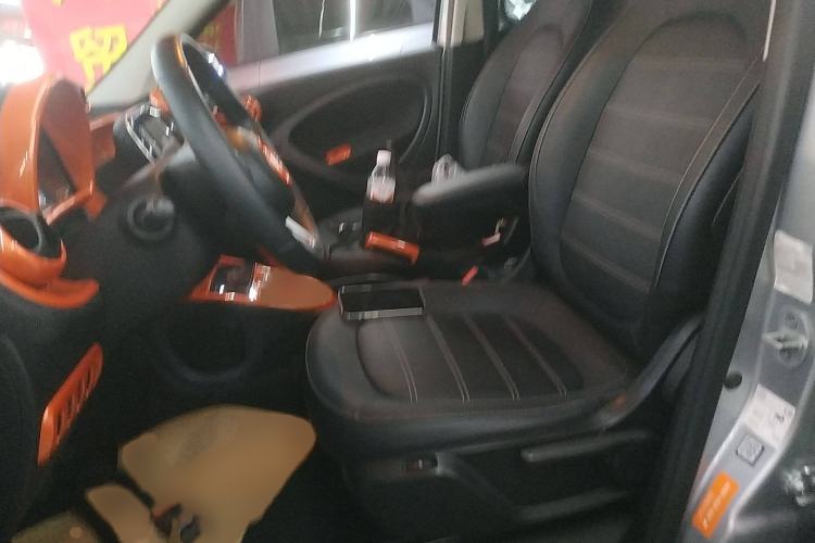 Used smart forfour 2016 0.9T 66 kW Pioneer Edition Left Front Seat