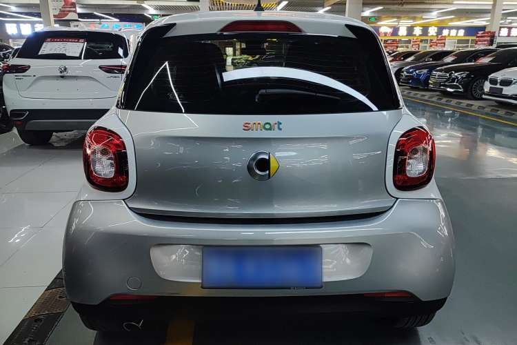 Used smart forfour 2016 1.0L 52 kW Passion Edition Rear