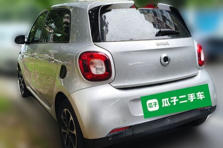 Used smart forfour 2016 1.0L 52 kW Passion Edition Rear Left 45 Deg