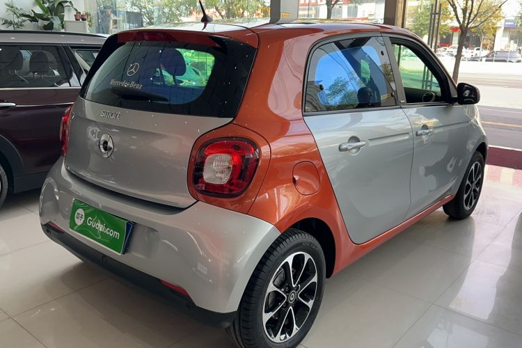 Used smart forfour 2016 1.0L 52 kW Passion Edition Rear Right 45 Deg