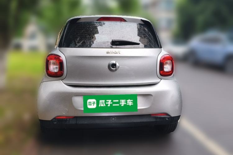 Used smart forfour 2016 1.0L 52 kW Passion Edition Rear