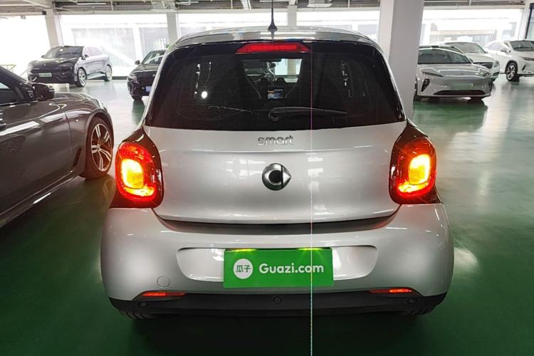 Used smart forfour 2016 0.9T 66 kW Pioneer Edition Rear