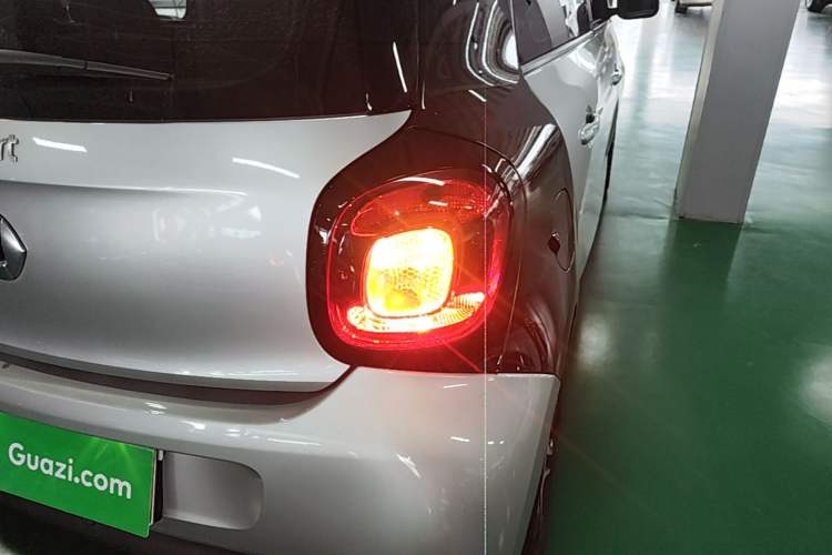 Used smart forfour 2016 0.9T 66 kW Pioneer Edition Right Rear Taillight
