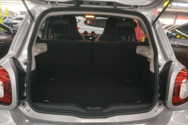 Used smart forfour 2016 0.9T 66 kW Pioneer Edition Trunk