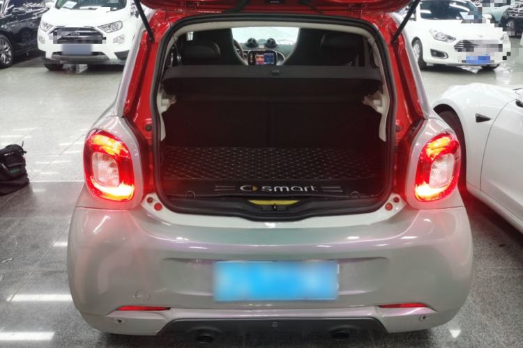 Used smart forfour 2016 0.9T 66 kW Pioneer Edition Trunk