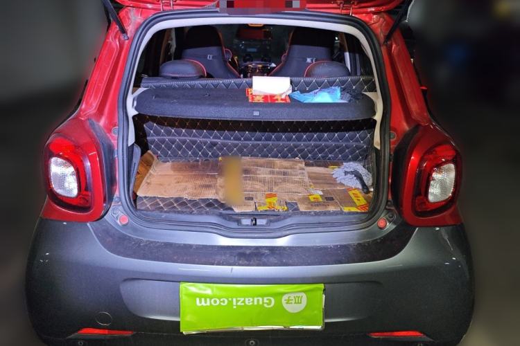 Used smart forfour 2016 1.0L 52 kW Passion Edition Trunk