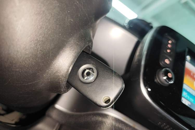 Used smart forfour 2016 0.9T 66 kW Pioneer Edition Vehicle Key