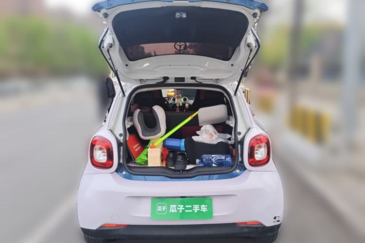 Used smart forfour 2016 1.0L 52 kW Dynamic Edition Trunk