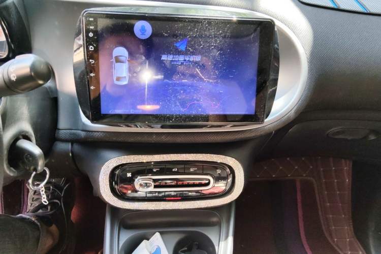 Used smart forfour 2016 1.0L 52 kW Passion Edition Audio And AC Panel