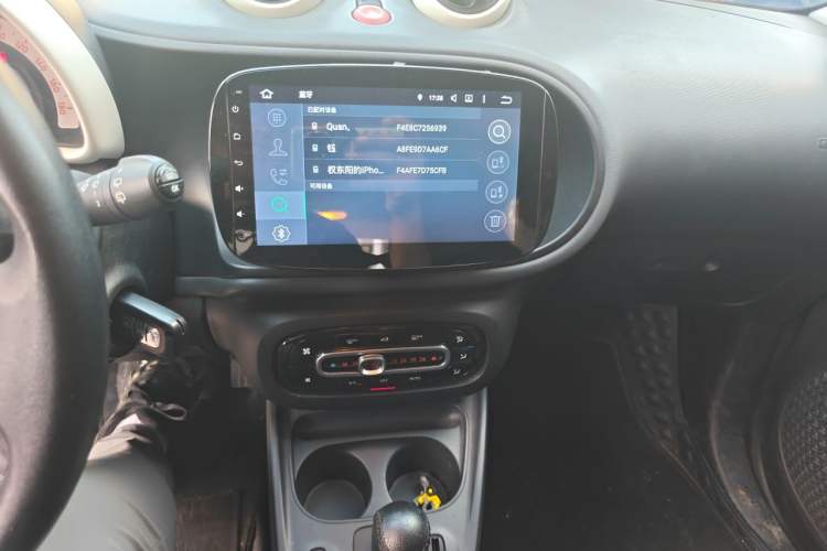 Used smart forfour 2016 1.0L 52 kW Dynamic Edition Audio And AC Panel
