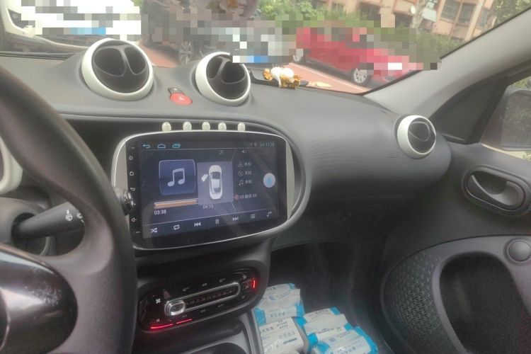 Used smart forfour 2016 1.0L 52 kW Dynamic Edition Audio And AC Panel