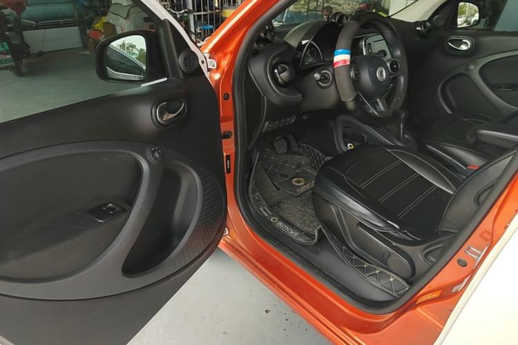 Used smart forfour 2016 0.9T 66 kW Pioneer Edition Driver Seat