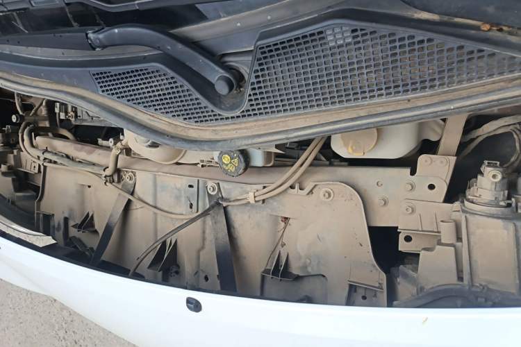 Used smart forfour 2016 1.0L 52 kW Passion Edition Engine Bay
