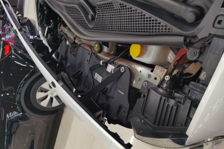 Used smart forfour 2016 1.0L 52 kW Dynamic Edition Engine Bay
