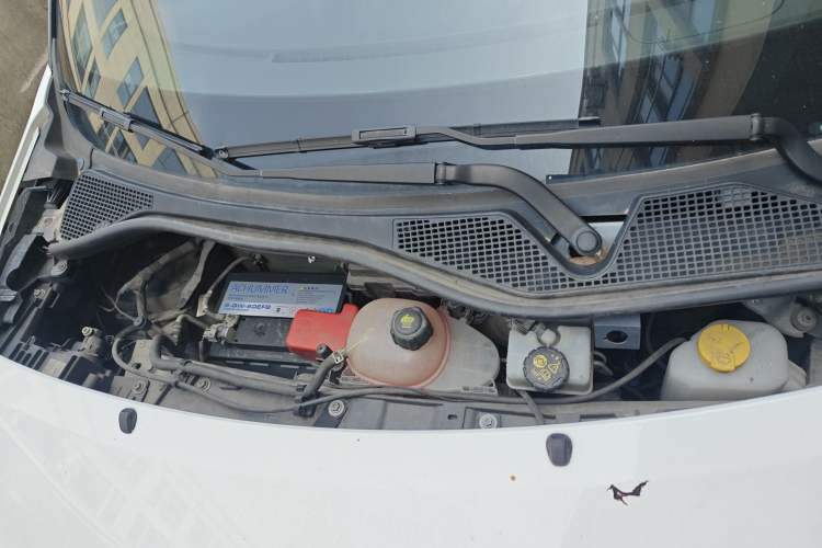 Used smart forfour 2016 1.0L 52 kW Dynamic Edition Engine Bay