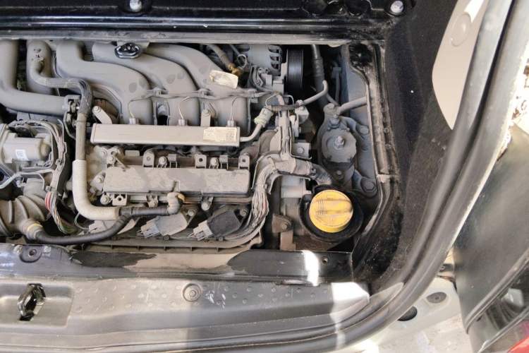 Used smart forfour 2016 1.0L 52 kW Passion Edition Engine Bay Left