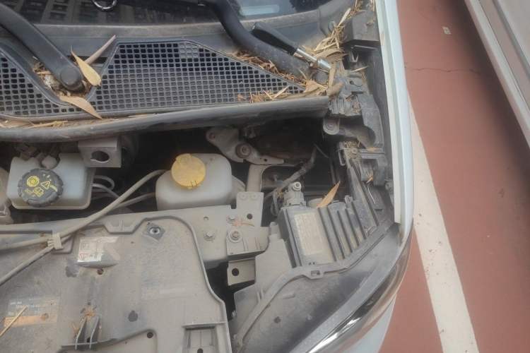 Used smart forfour 2016 1.0L 52 kW Dynamic Edition Engine Bay Left