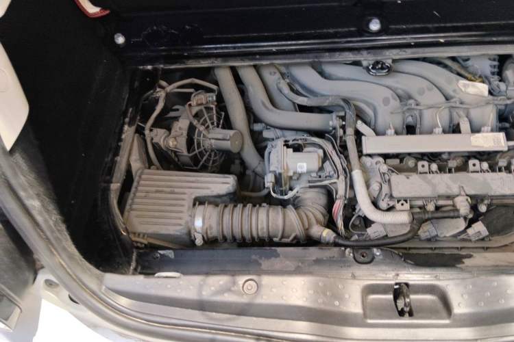 Used smart forfour 2016 1.0L 52 kW Passion Edition Engine Bay Right
