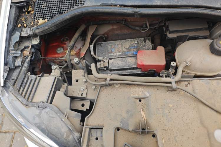 Used smart forfour 2016 1.0L 52 kW Passion Edition Engine Bay Right