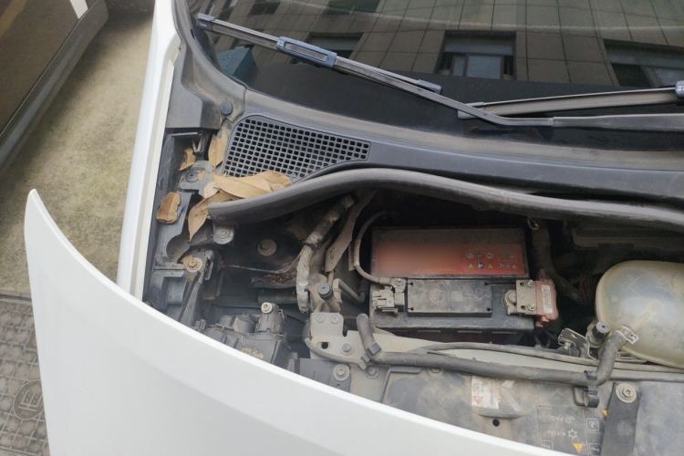 Used smart forfour 2016 1.0L 52 kW Passion Edition Engine Bay Right