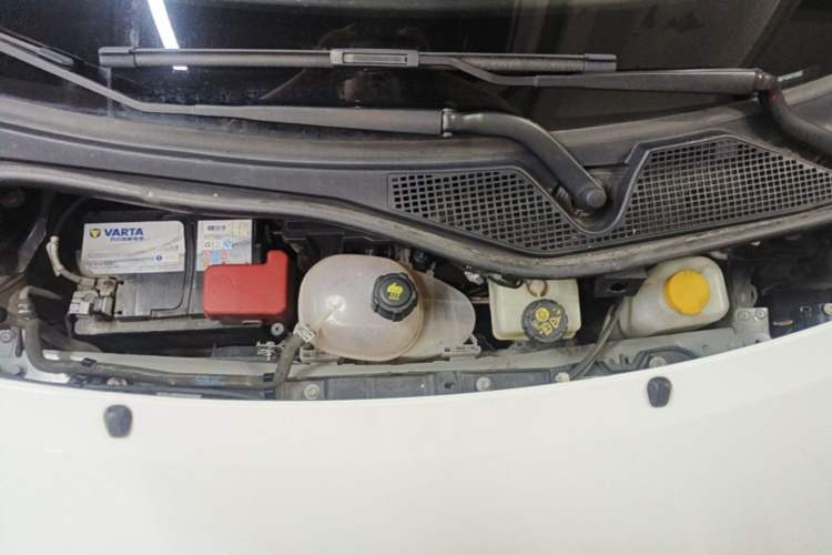 Used smart forfour 2016 1.0L 52 kW Dynamic Edition Engine Bay