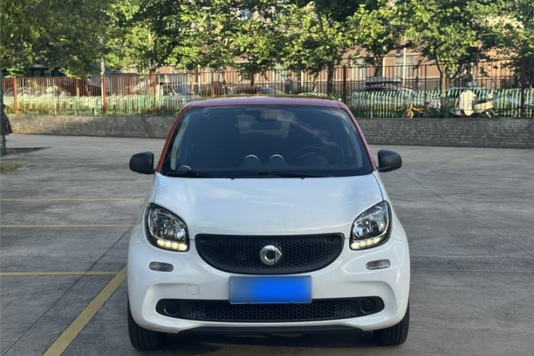 Used smart forfour 2016 1.0L 52 kW Dynamic Edition Exterior 1
