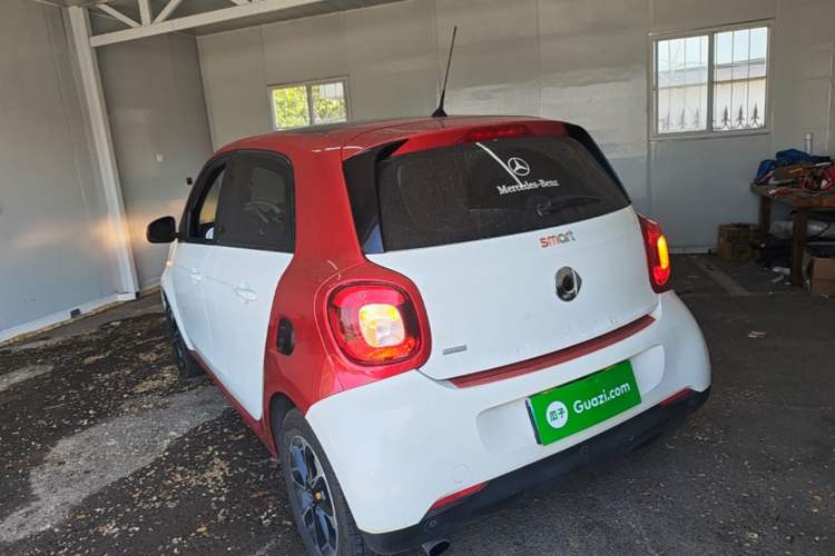 Used smart forfour 2016 1.0L 52 kW Passion Edition Exterior 2