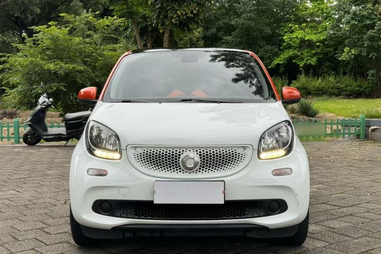Used smart forfour 2016 1.0L 52 kW Passion Edition Exterior 2