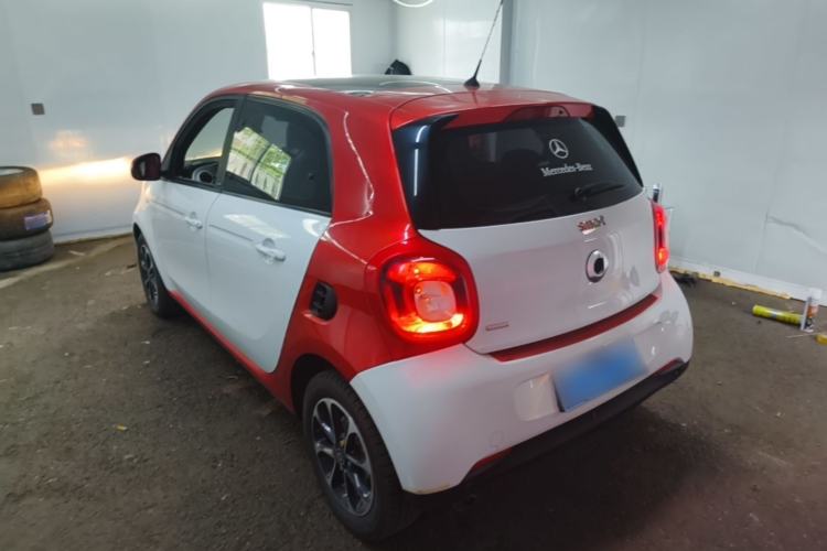 Used smart forfour 2016 1.0L 52 kW Passion Edition Exterior 2