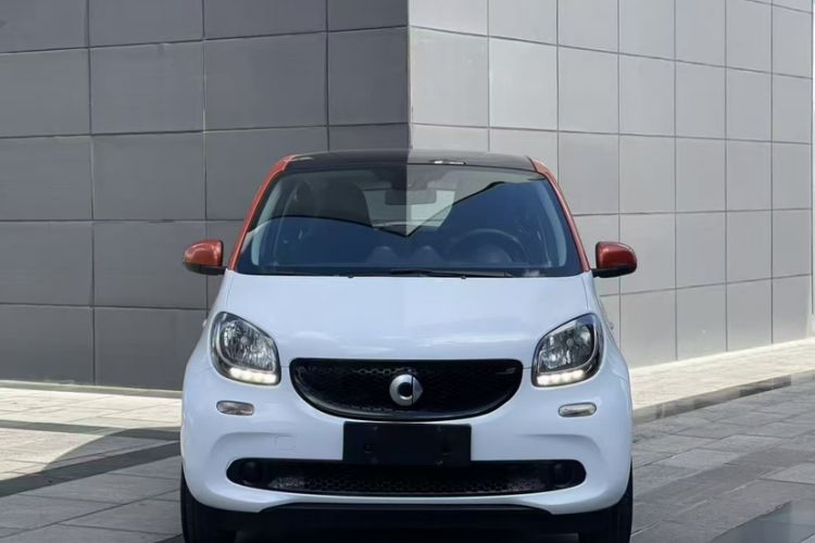 Used smart forfour 2016 1.0L 52 kW Passion Edition Exterior 2