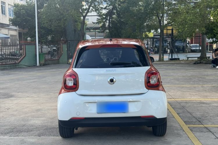 Used smart forfour 2016 1.0L 52 kW Dynamic Edition Exterior 3