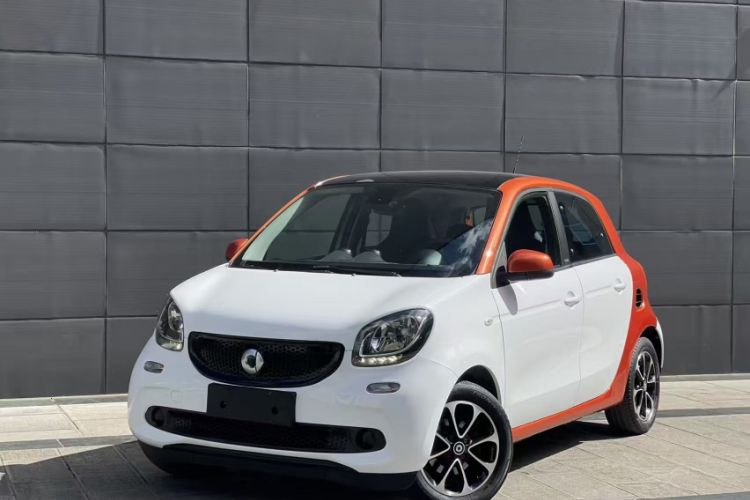 Used smart forfour 2016 1.0L 52 kW Passion Edition Exterior 3