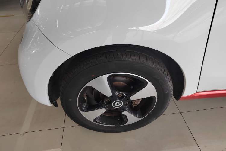 Used smart forfour 2016 1.0L 52 kW Passion Edition Exterior 4