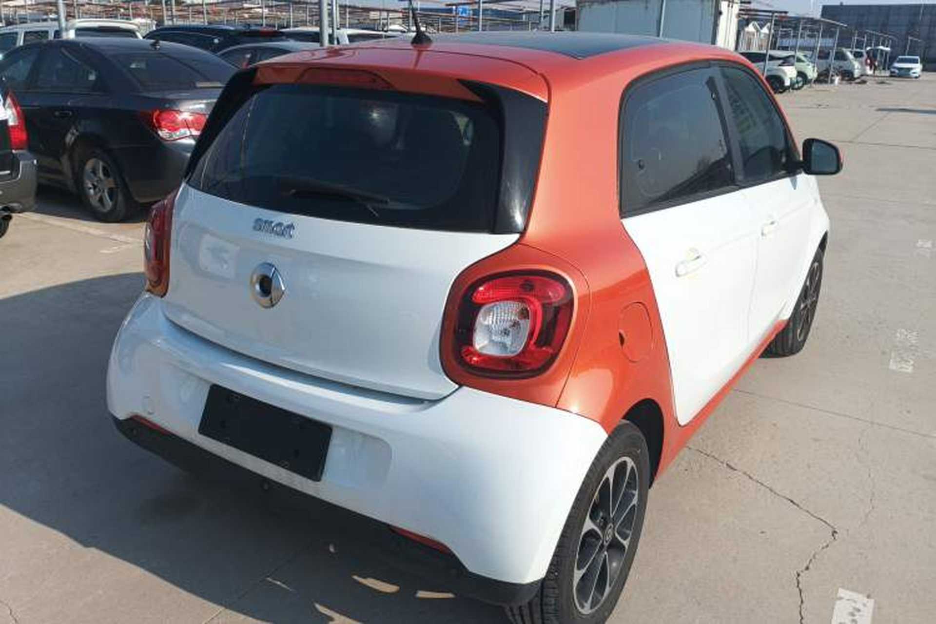 Used smart forfour 2016 1.0L 52 kW Passion Edition Exterior 5
