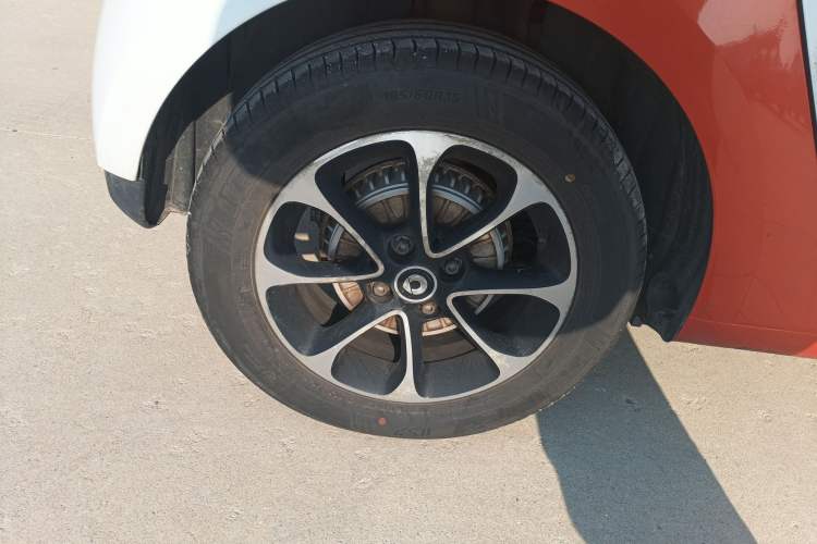 Used smart forfour 2016 1.0L 52 kW Passion Edition Exterior 8