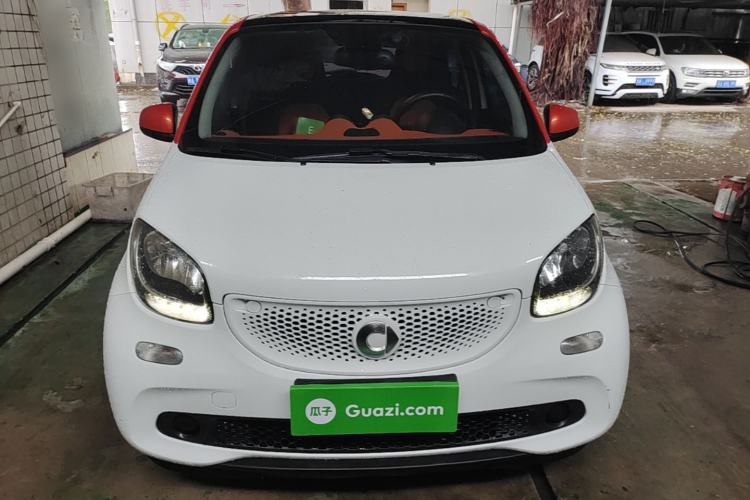 Used smart forfour 2016 1.0L 52 kW Passion Edition Front