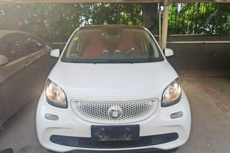 Used smart forfour 2016 1.0L 52 kW Passion Edition Front
