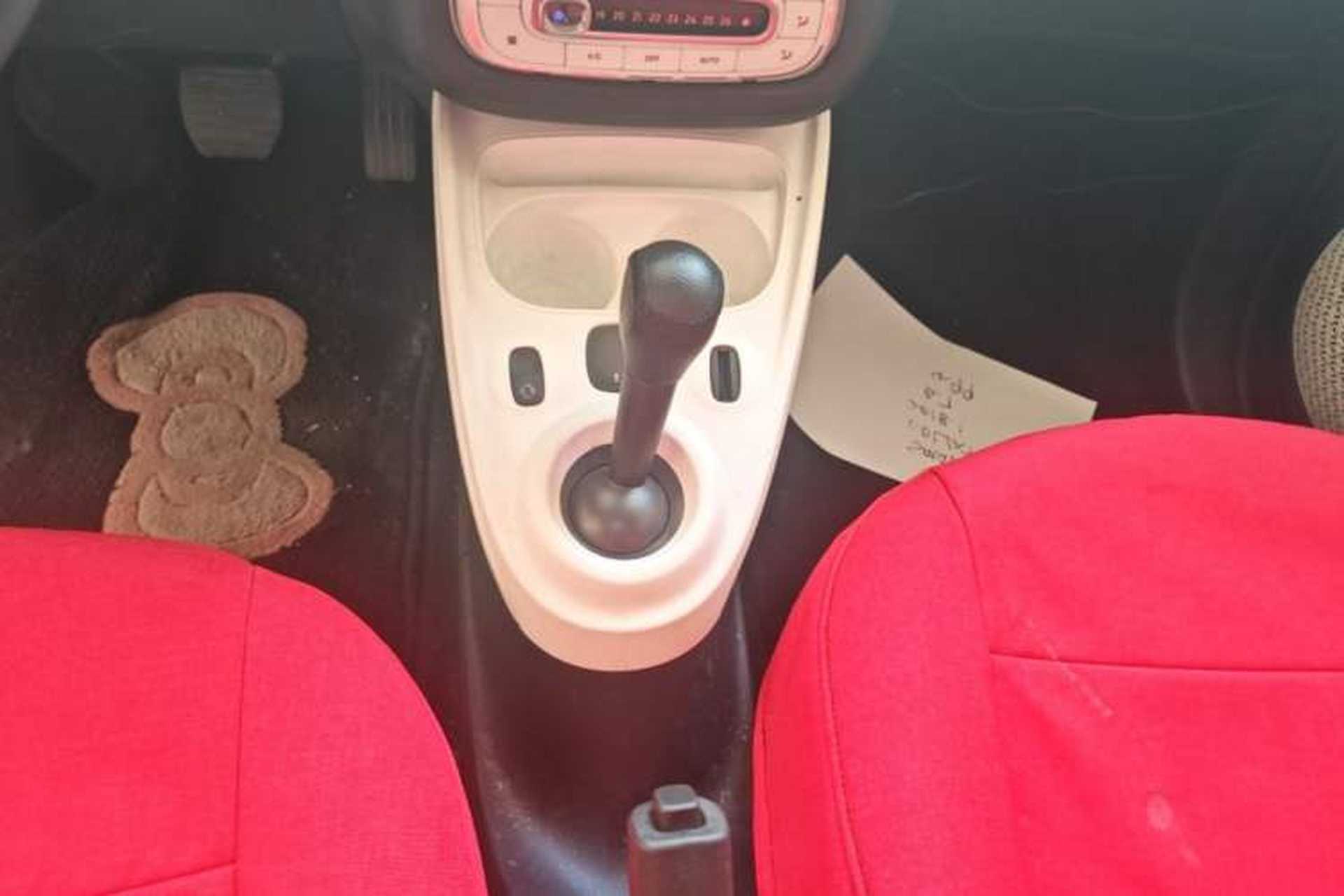 Used smart forfour 2016 1.0L 52 kW Passion Edition Gear Lever