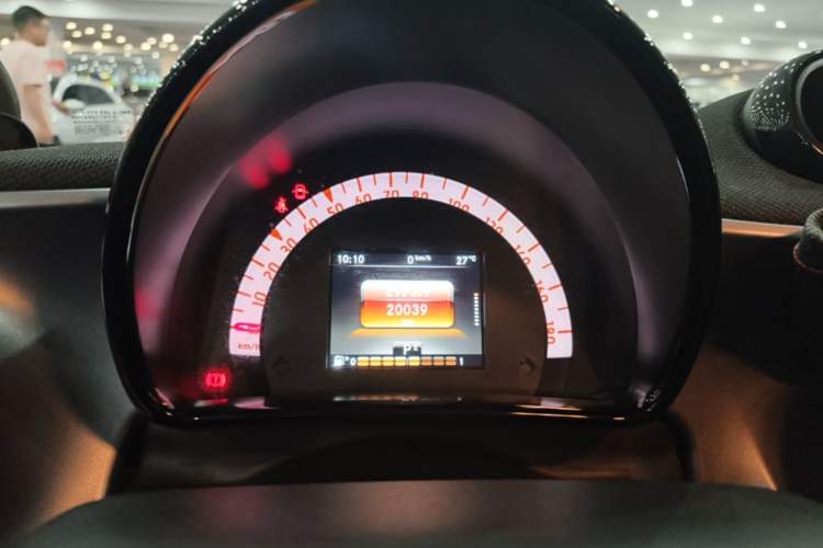Used smart forfour 2016 1.0L 52 kW Passion Edition Instrument Cluster