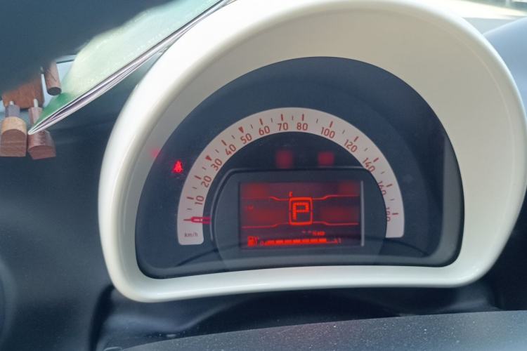 Used smart forfour 2016 1.0L 52 kW Dynamic Edition Instrument Cluster