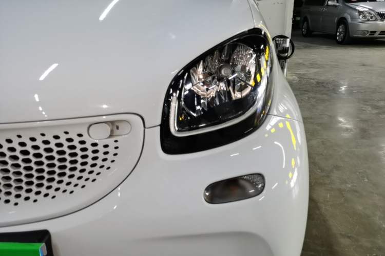 Used smart forfour 2016 0.9T 66 kW Ultimate Edition Left Front Headlight