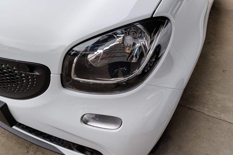 Used smart forfour 2016 1.0L 52 kW Dynamic Edition Left Front Headlight