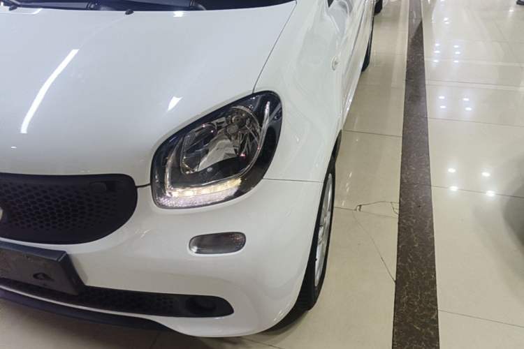 Used smart forfour 2016 1.0L 52 kW Dynamic Edition Left Front Headlight